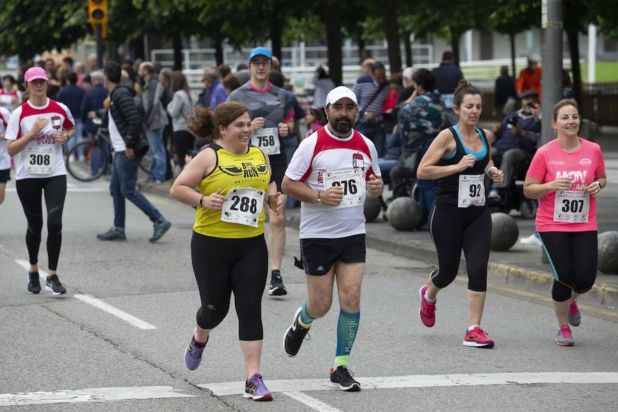 850 personas se sumaron a esta inciativa solidaria organizada por el Centro Comunitario de Sangre y Tejidos de Asturias, con el patrocinio de la Fundación EdP y la colaboración del Ayuntamiento de Gijón, la Dirección General de Deportes y EL COMERCIO