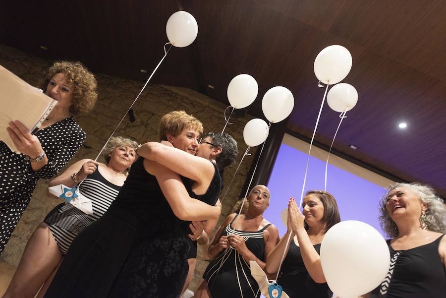 Lucieron en ropa de baño ante un público que llenó en Auditorio y que aplaudió el desparpajo de las improvisadas modelos