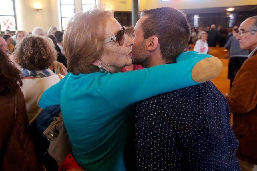 Decenas de familiares, amigos y destacados dirigentes de CC OO e IU de Asturias han dado su último adiós al sindicalista y exconcejal ovetense Emilio Huerta, 'Triqui', fallecido a los 73 años a causa de un cáncer. El secretario general del sindicato, José Manuel Zapico, y el exsecretario general de la coalición Gerardo Iglesias son algunos de los que han dedicado unas últimas palabras en el acto de despedida celebrado en el tanatorio de Los Arenales. 