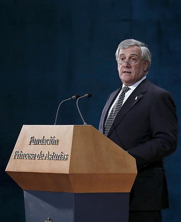 Antonio Tajani recogió el Premio de la Concordia para la UE.