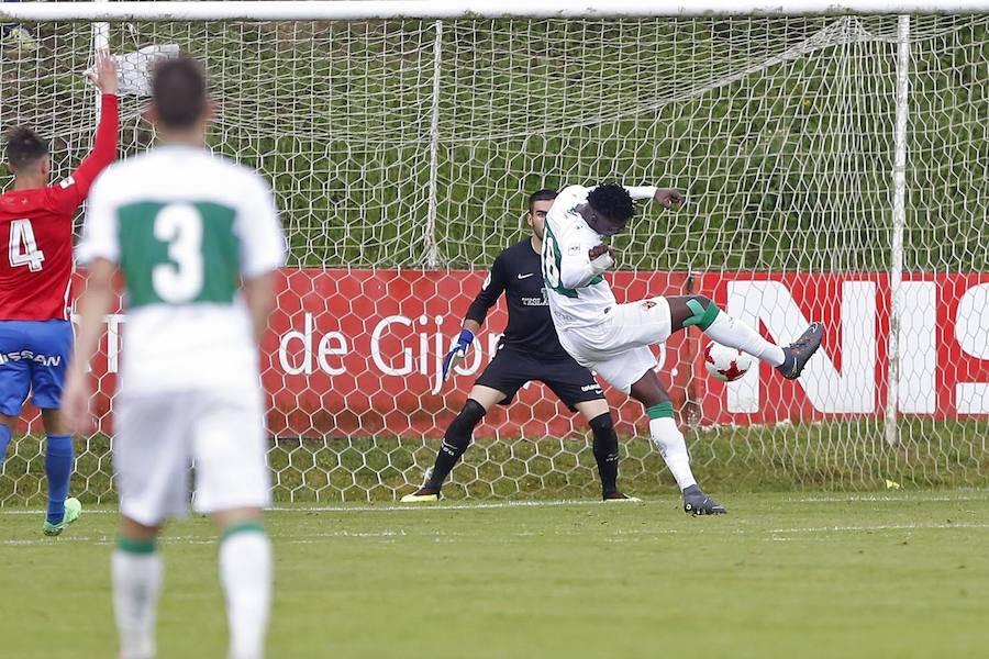 Fotos: Las imágenes del Sporting B - Elche