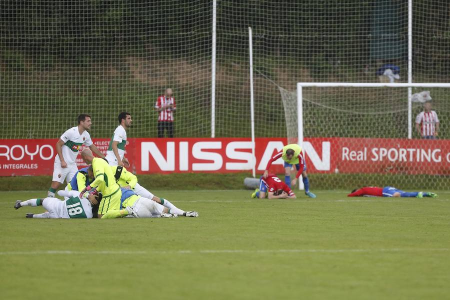 Fotos: Las imágenes del Sporting B - Elche