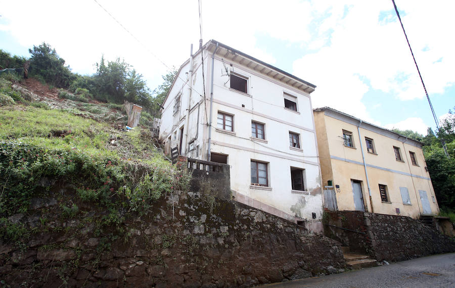 Fotos: Trubia hace balance de daños tras el argayo