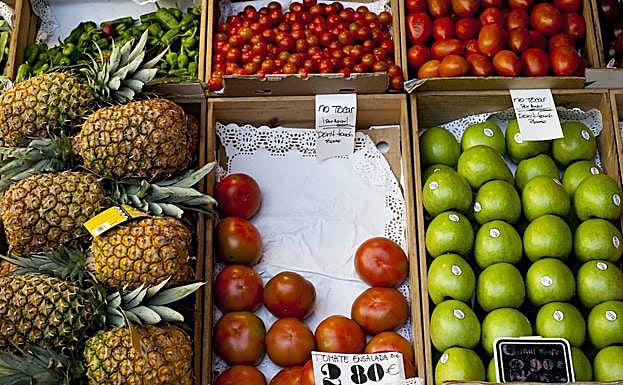 Puesto de fruta en el mercado de San Miguel, en Madrid. 