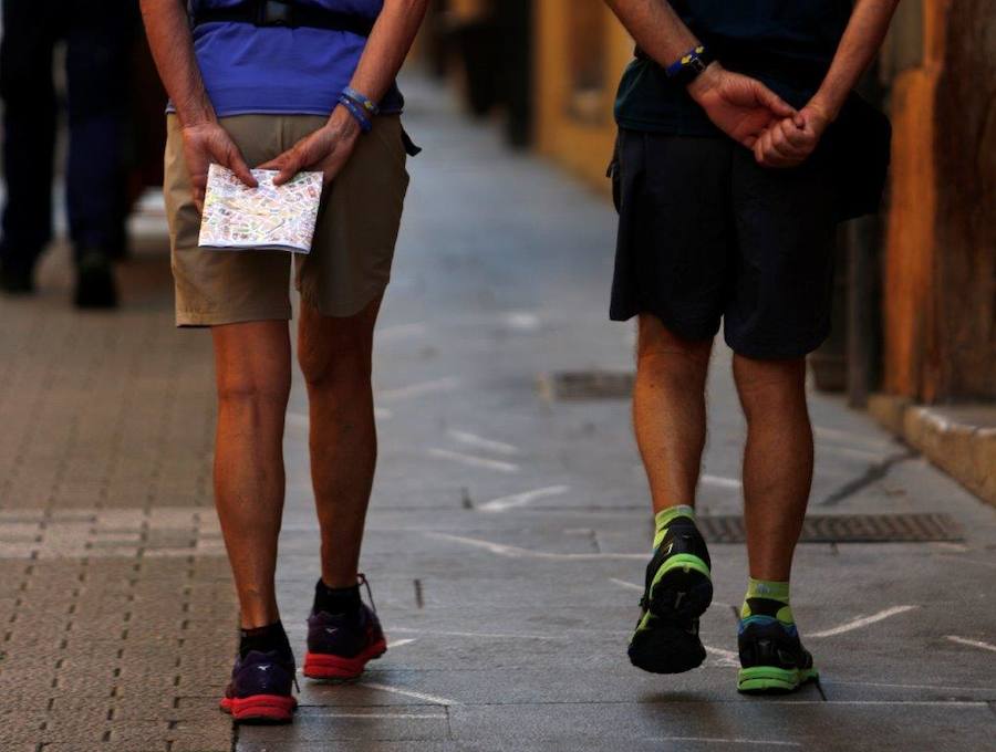 No ha lucido sol pleno a lo largo de la jornada, pero sí ha habido mucho calor. Y los asturianos han intentado combatirlo como han podido. Mañana descienden las temperaturas