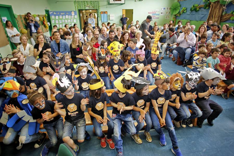 Fotos: Graduaciones de los más pequeños del colegio Río Piles de Gijón