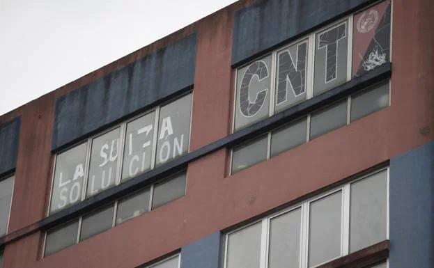 Imputados por extorsión y asociación ilícita la CNT Gijón y su secretario general