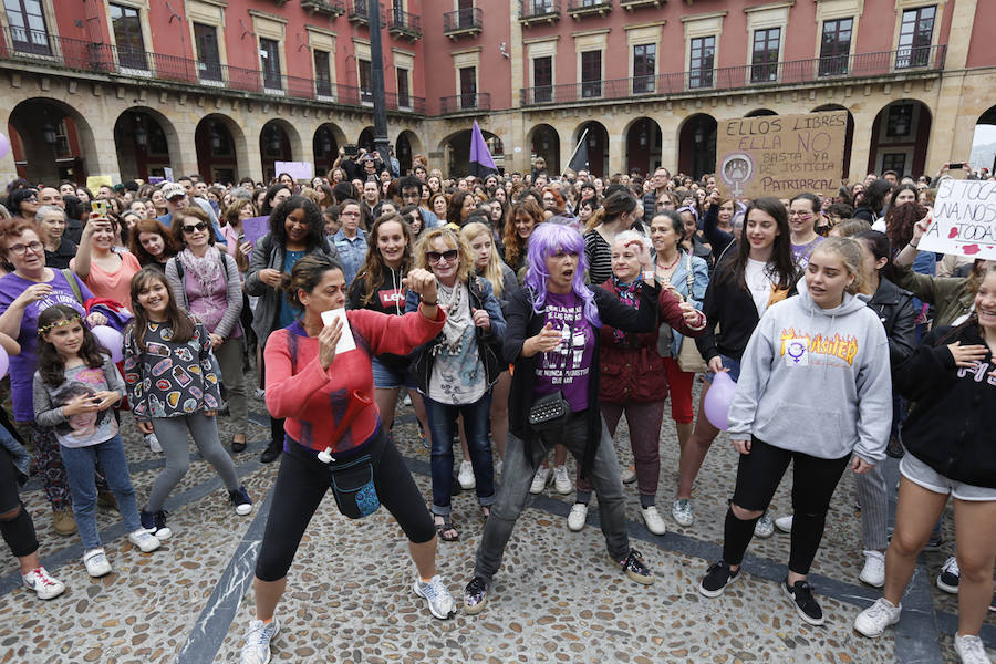 Fotos: Gijón toma la calle contra la libertad provisional