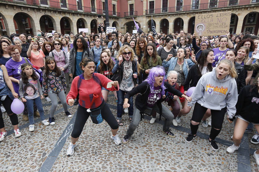 Fotos: Gijón toma la calle contra la libertad provisional