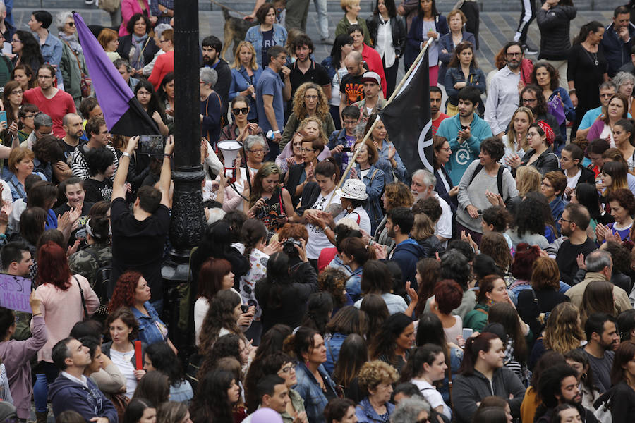 Fotos: Gijón toma la calle contra la libertad provisional