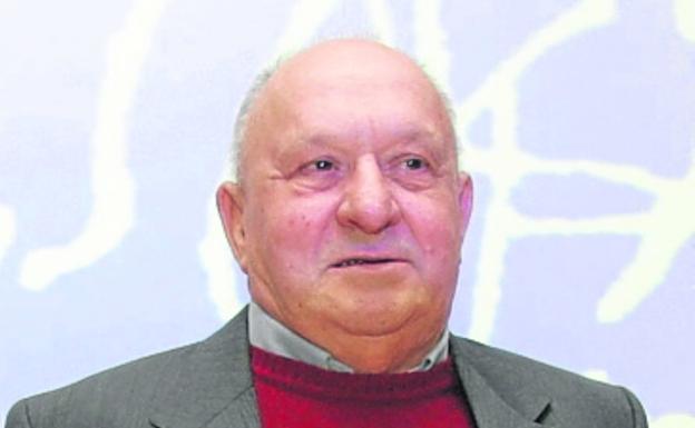 La Calzada da su último adiós a Roberto Vincelle, líder vecinal de 1988 a 1996