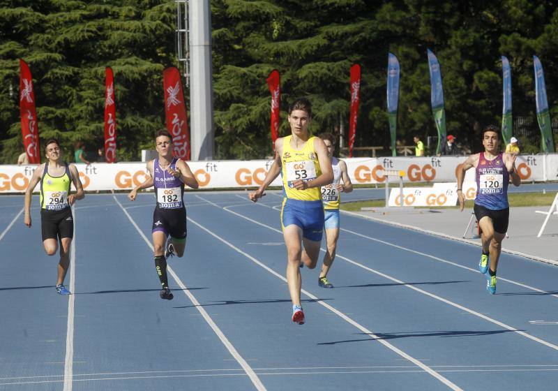 Fotos: El nacional sub 18 cubre su primera etapa en Las Mestas de Gijón