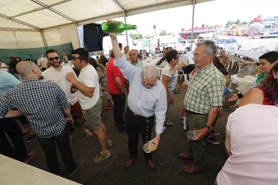 La parroquia de Gijón festeja la última jornada festiva