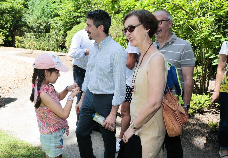 Visitas guiadas, una divetida yincana, talleres, charlas y presentaciones o música en directo fueron algunas de las actividades realizadas durante la jornada dominical