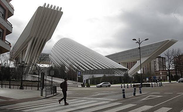 El alcalde descarta convertir el Calatrava en un recinto ferial porque «es un espacio privado»