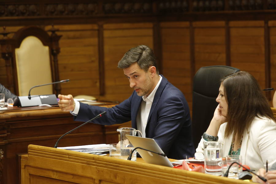 Fotos: Pleno del Ayuntamiento de Gijón (27-06-2018)