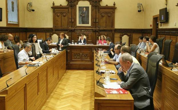 Pleno extraordinario del Ayuntamiento de Gijón