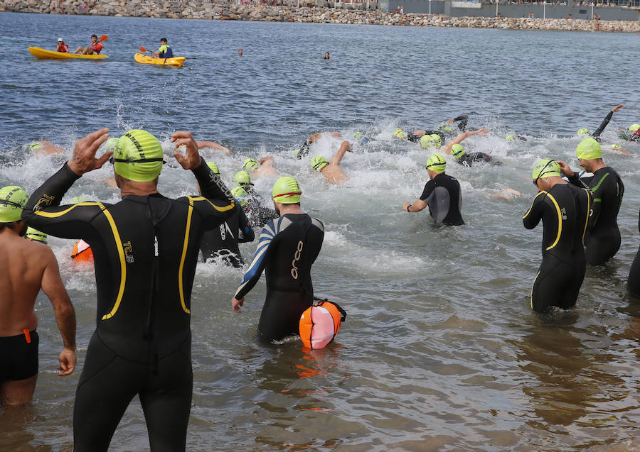 El nadador del Puentera confirmó los pronósticos y Aroa Silva, por su parte, ganó en la categoría femenina.