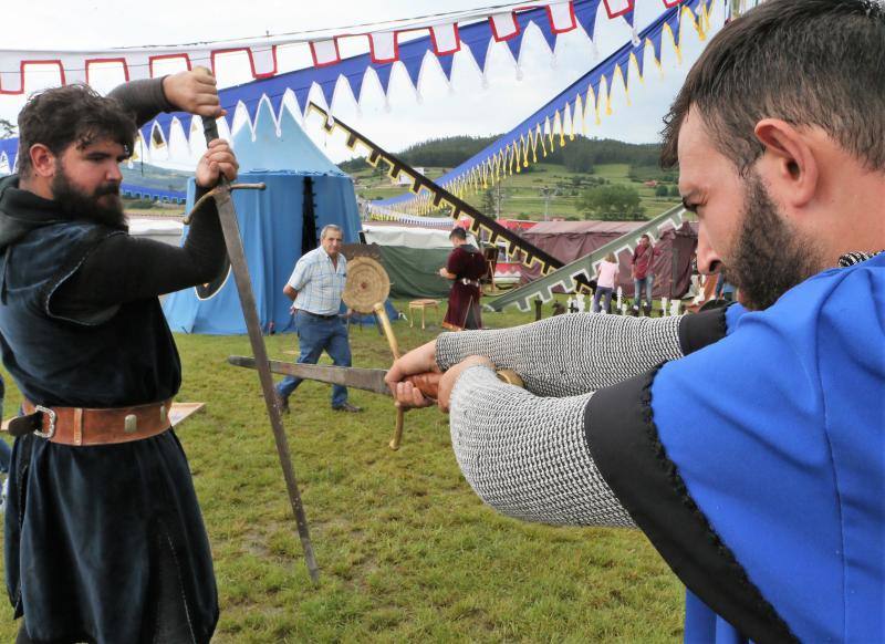 La historia de la rebeldía de los vecinos de Llanera contra el obispo Don Guillén se repite y llena de fiesta y espectáculo la localidad