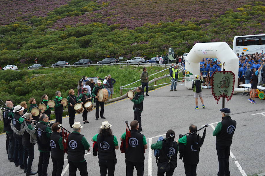 El duelo deportivo que enfrenta a leoneses y somedanos finalizó con la victoria leonesa en la séptima edición de una prueba donde prima el buen ambiente