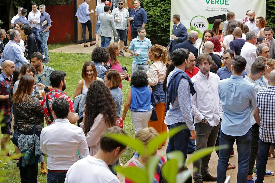 Un año más se celebra en Gijón la degustación de ginebras más importante del norte de España, organizada por el EL COMERCIO y Gustatio