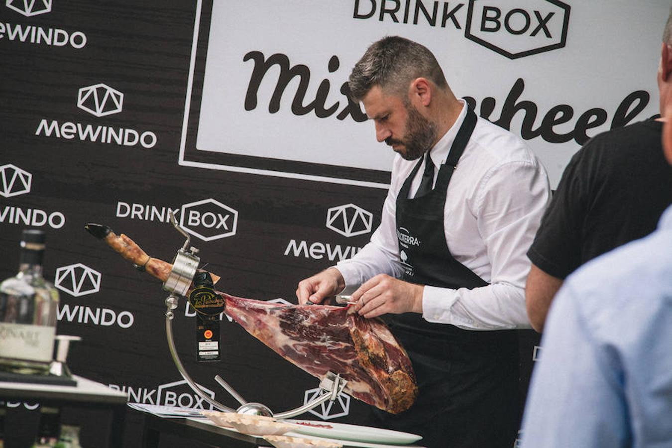 Un año más se celebra en Gijón la degustación de ginebras más importante del norte de España, organizada por el EL COMERCIO y Gustatio