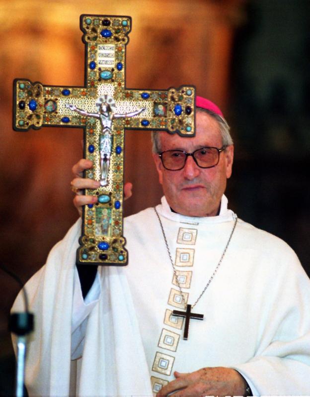 Monseñor Setién. 