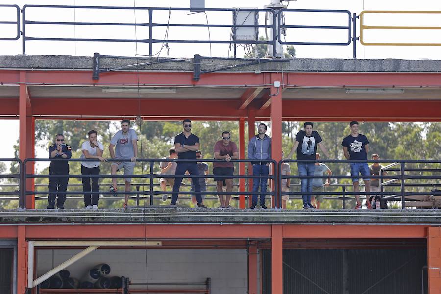 Fotos: Pruebas de acceso para la tripulación de helicóptero de Salvamento Marítimo