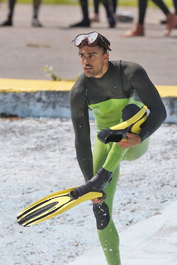 Fotos: Pruebas de acceso para la tripulación de helicóptero de Salvamento Marítimo