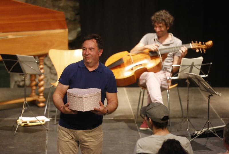 El Antiguo Instituto de Gijón acoge un concierto de cuatro artistas destinado a personas con capacidades diversas.