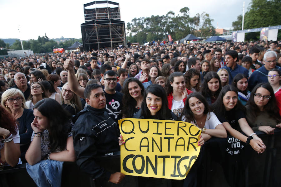 El exlíder de El Canto del Loco recala en el Gijón Life con su gira 'Grandes éxitos y pequeños desastres'