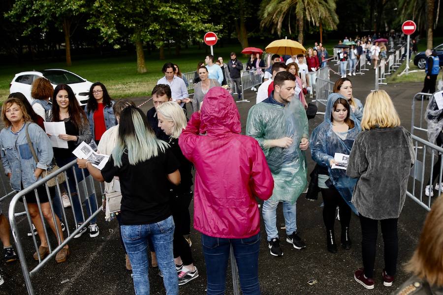 El exlíder de El Canto del Loco recala en el Gijón Life con su gira 'Grandes éxitos y pequeños desastres'