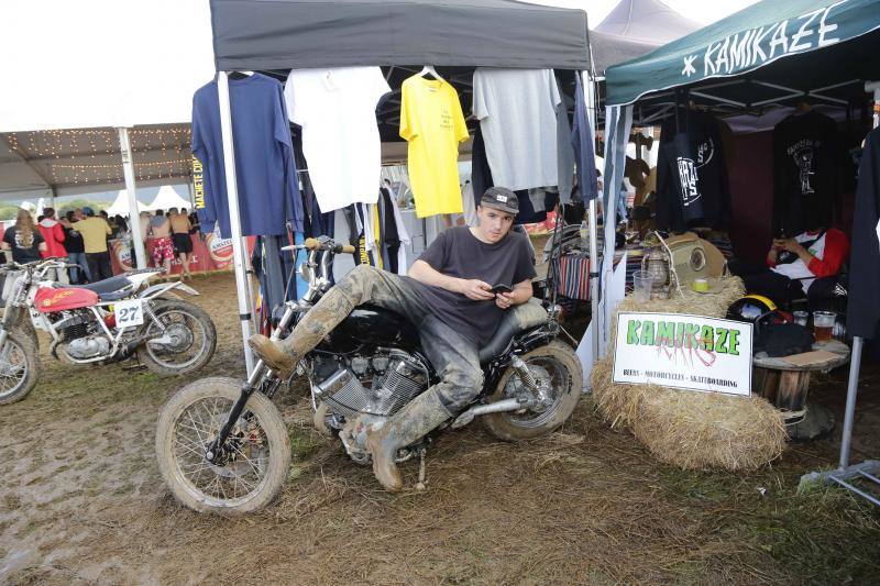 Las motos y la música fueron protagonistas del festival, que no se reindió a pesar del mal tiempo.