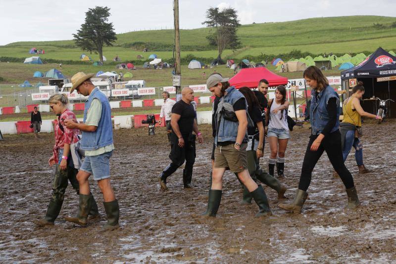 Las motos y la música fueron protagonistas del festival, que no se reindió a pesar del mal tiempo.