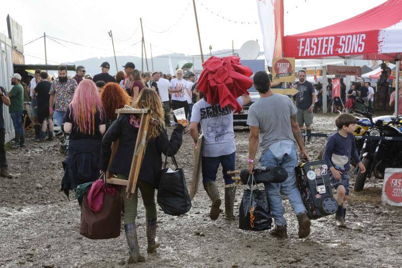 Las motos y la música fueron protagonistas del festival, que no se reindió a pesar del mal tiempo.