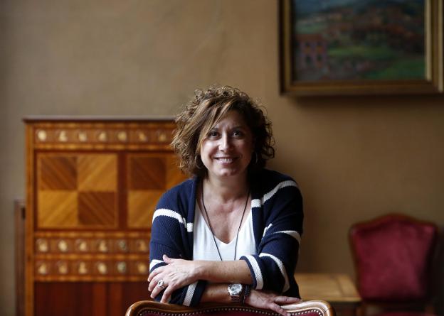 La diputada socialista Carmen Eva Pérez, en la Junta General del Principado de Asturias. 