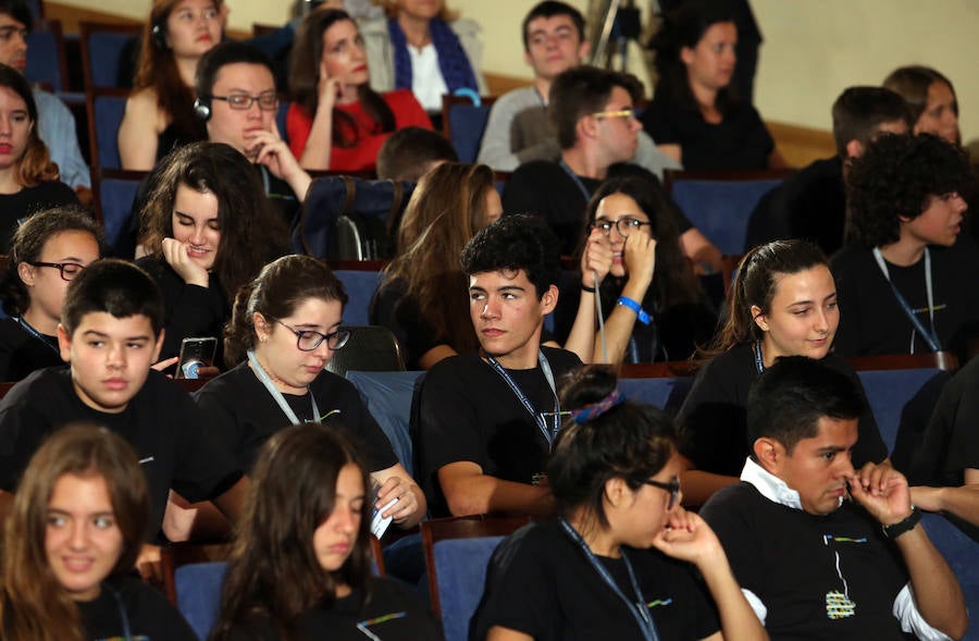 Fotos: Doña Letizia preside la apertura de los cursos de música de la Fundación Princesa