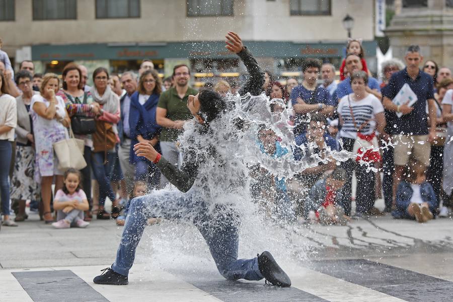 La exhibición de danza de la compañía vasca Ertza conquistó al público asistente