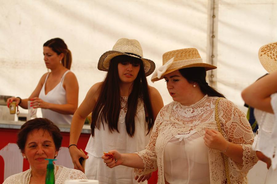 Más de 650 personas participaron en la popular comida de las fiestas de San Pelayo