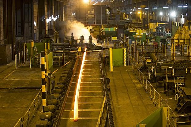 Una de las cajas de acabado del tren de carril de Arcelor. 