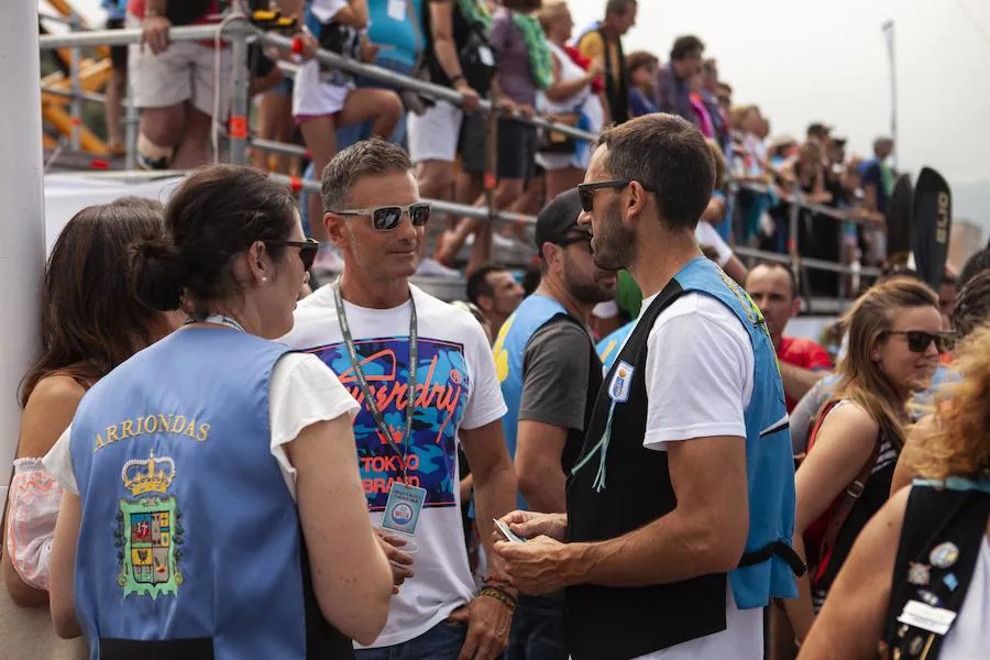 Fotos: El recibiemiento a los deportistas en Ribadesella