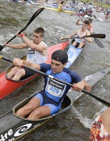 Imagen secundaria 2 - Descenso Internacional del Sella 2018 | Milín Llamedo, vencedor junto a Pedro Vázquez: «Ojalá mi abuelo viera esto»