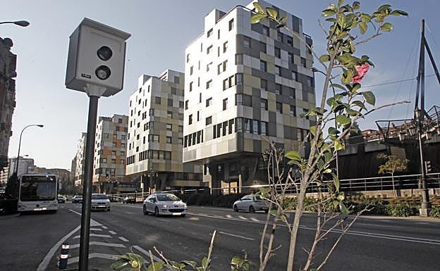 El Ayuntamiento de Oviedo pidió informes a la Policía por el gran volumen de las multas de tráfico