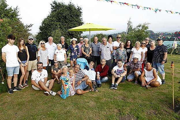 Los hortelanos que acudieron a la fiesta en Cabueñes. 