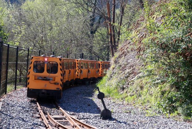 El tren del Ecomuseo de Samuño. 