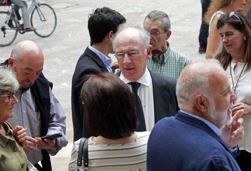 Entre los asistentes al funeral se encontraba su primo carnal Rodrigo Rato.