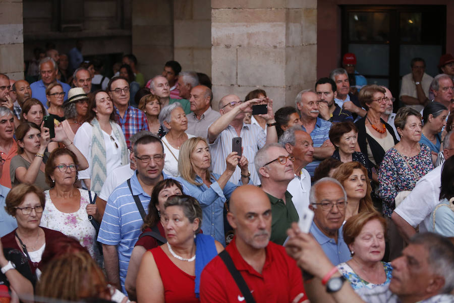 El piragüista olímpico se agarró al micrófono con un inmenso agradecimiento en la garganta y una expresiva y expresa invitación a la fiesta