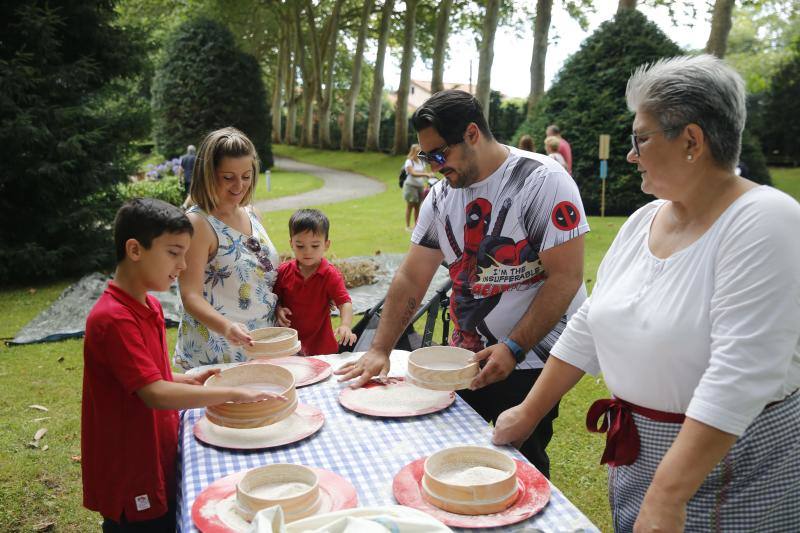 El jardín gijonés estuvo repleto de niños disfrutando de todas las actividades destinadas a ellos con motivo de la Semana Grande.