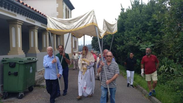 Procesión de las fiestas sacramentales de Albandi. 