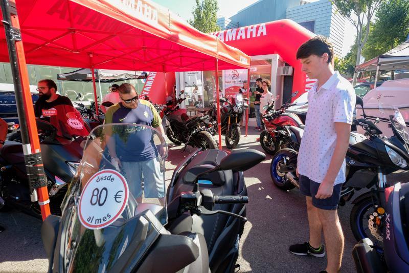 El catálogo de vehículos a la venta de la Feria de Muestras de Asturias aúna siluetas históricas del motor